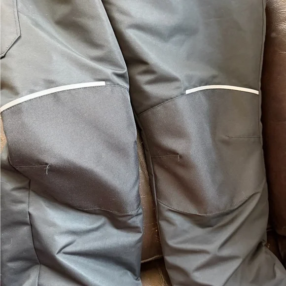 Swiss Tech Black snow pants - Picture 3 of 3